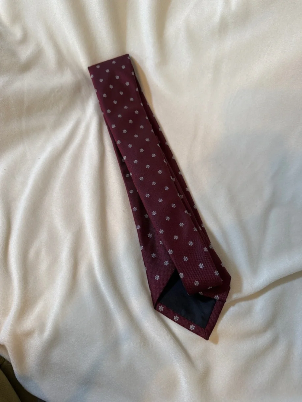 St Nicholas Square Mens Burgundy Red Snowflake Holiday Winter Necktie‎ Polyester